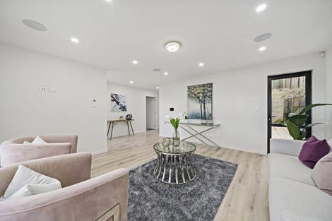 Photo of property in 11 Tawapou Close, Massey, 0614