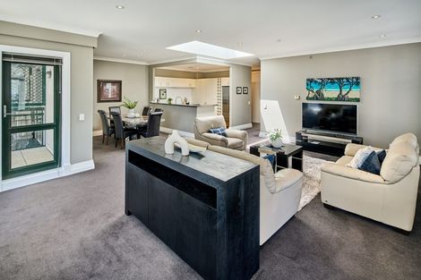 Photo of property in Kelvin House, 8c/16 The Terrace, Wellington Central, Wellington, 6011