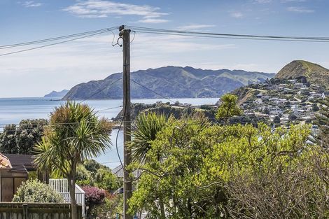 Photo of property in 103 Tireti Road, Titahi Bay, Porirua, 5022