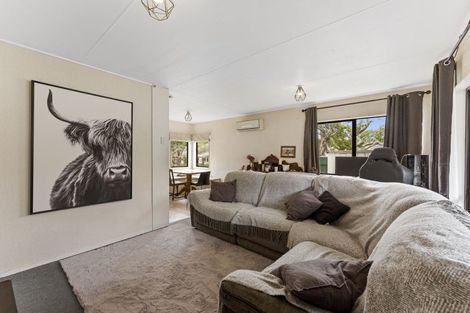 Photo of property in 19 Hill Grove, Naenae, Lower Hutt, 5011