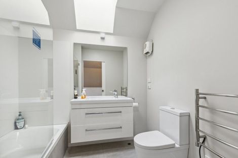 Photo of property in Pirie Street Townhouses, 32/35u Pirie Street, Mount Victoria, Wellington, 6011