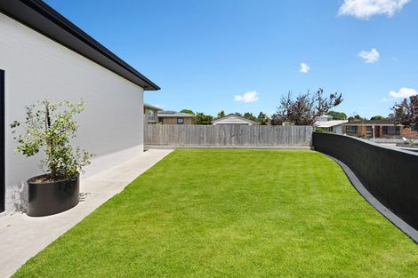 Photo of property in 16 Alanbrooke Place, Beerescourt, Hamilton, 3200