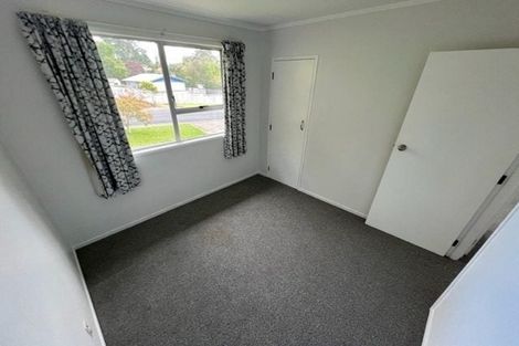 Photo of property in 4 Scarlet Drive, Ranui, Auckland, 0612