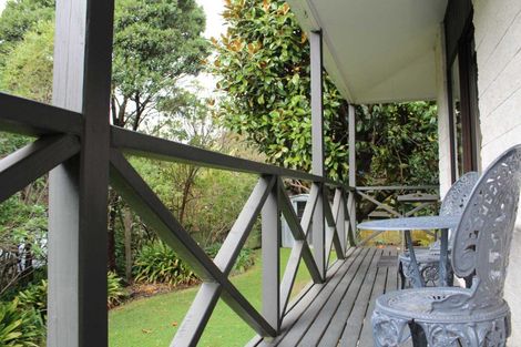 Photo of property in 26 Springdale Grove, Fitzherbert, Palmerston North, 4410