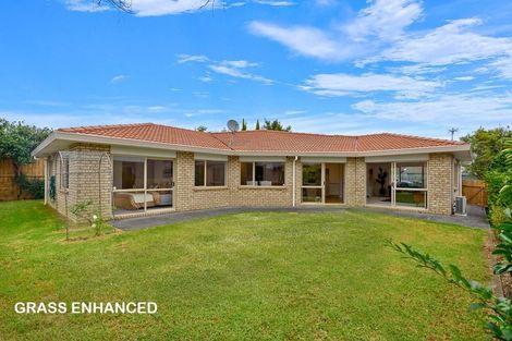 Photo of property in 36 Fleetwood Drive, Henderson, Auckland, 0612