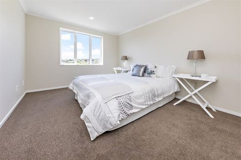 Photo of property in 20 Saddleback Crescent, Papakura, 2110