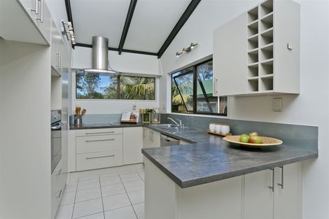 Photo of property in 2/27a Stanley Road, Glenfield, Auckland, 0629