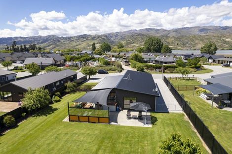 Photo of property in 34 Perriam Place, Mount Pisa, Cromwell, 9383
