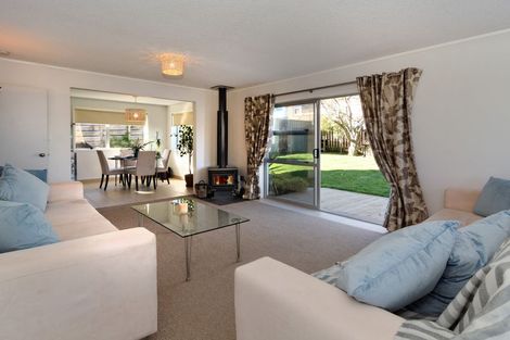 Photo of property in 2a/3 Bowers Road, Glen Eden, Auckland, 0602