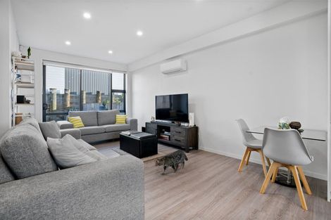 Photo of property in 10 Karoro Road, Flat Bush, Auckland, 2019