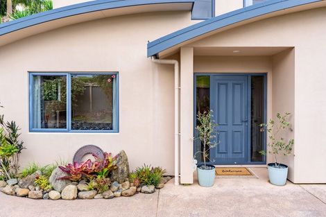 Photo of property in 381 Cove Road, Waipu, 0582