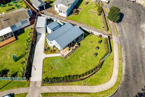 Photo of property in 13 Hickey Place, Opunake, 4616