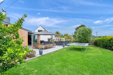 Photo of property in 9 Wharf Road, Te Atatu Peninsula, Auckland, 0610