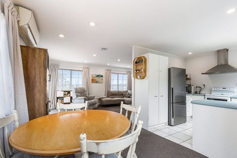 Photo of property in 72 Garton Drive, Massey, Auckland, 0614