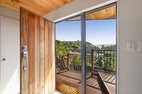 Photo of property in 20 Shackle Lane, Whitby, Porirua, 5024