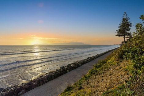 Photo of property in 3b The Esplanade, Raumati South, Paraparaumu, 5032