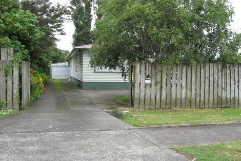 Photo of property in 2 Hinau Road, Mangere Bridge, Auckland, 2022