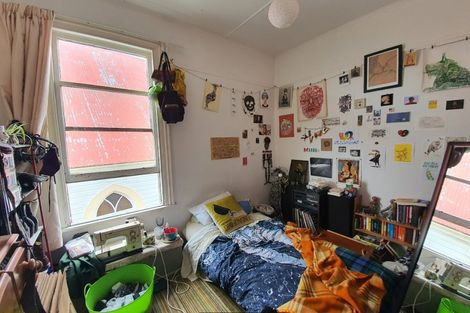Photo of property in 180-182 Ohiro Road, Brooklyn, Wellington, 6021