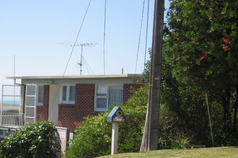 Photo of property in 1/17 Scarboro Terrace, Murrays Bay, Auckland, 0630