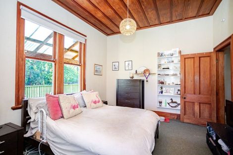 Photo of property in 41 Riverdale Road, Dannevirke, 4930