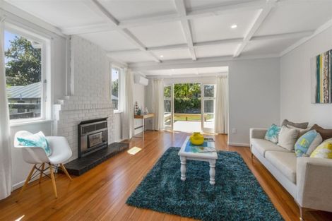 Photo of property in 68 Glen Road, Ranui, Auckland, 0612