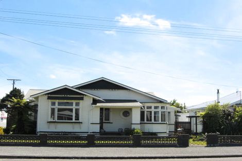 Photo of property in 90 Russell Street, Westport, 7825