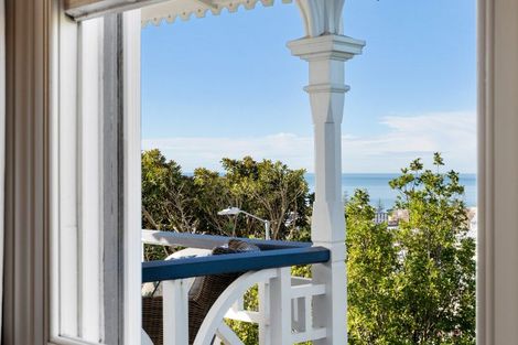 Photo of property in 15 Colenso Avenue, Hospital Hill, Napier, 4110