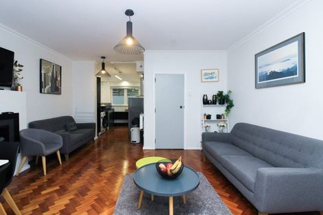 Photo of property in Rehutai Flats, 268u4 Oriental Parade, Oriental Bay, Wellington, 6011