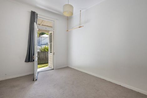 Photo of property in 145 Aro Street, Aro Valley, Wellington, 6021