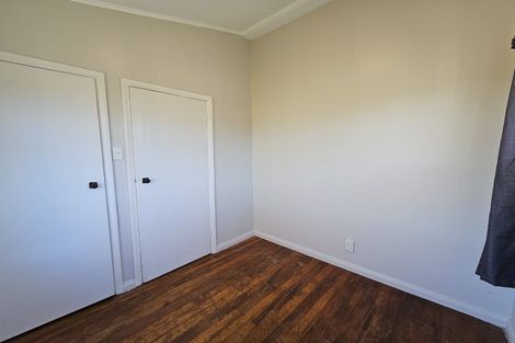 Photo of property in 85-87 Banks Street, Marfell, New Plymouth, 4310