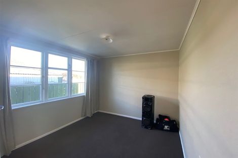 Photo of property in 32 Cameron Crescent, Masterton, 5810