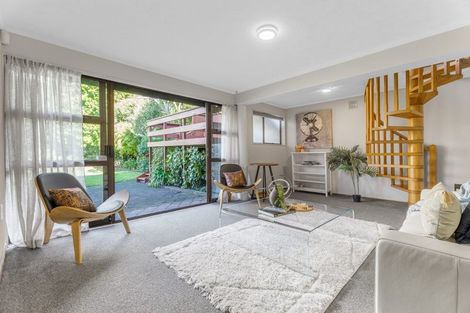 Photo of property in 11 Stevenson Way, Cockle Bay, Auckland, 2014
