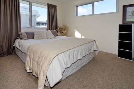 Photo of property in 2a/3 Bowers Road, Glen Eden, Auckland, 0602