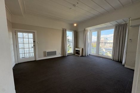 Photo of property in 16a Clifton Terrace, Kelburn, Wellington, 6012