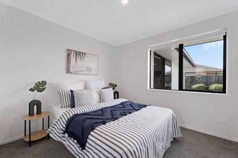 Photo of property in 5 Oka Street, Papamoa Beach, Papamoa, 3118