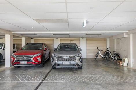 Photo of property in Bridgewater Apartments, 201/7 Te Rangi Cross Road, Paihia, 0200