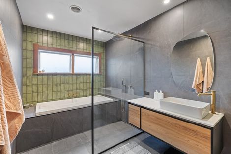 Photo of property in 202 Studholme Street, Morrinsville, 3300