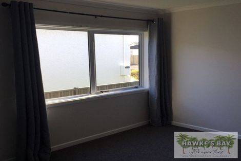 Photo of property in 37 Cassino Crescent, Onekawa, Napier, 4110