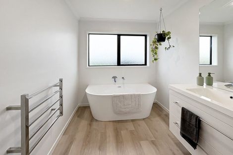 Photo of property in 18 Cracroft Drive, Putiki, Whanganui, 4500