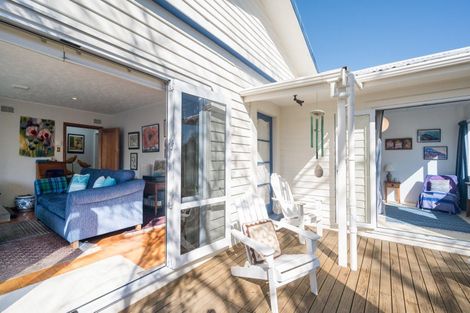 Photo of property in 16 Baldwin Road, Tasman, Upper Moutere, 7173