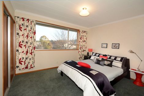 Photo of property in 13 Estuary Crescent, Fairfield, Dunedin, 9018