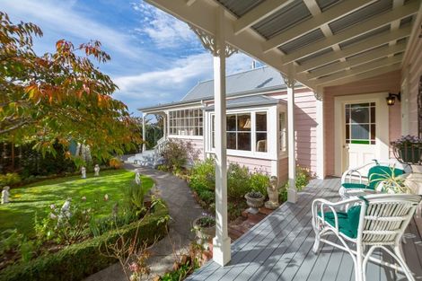 Photo of property in 10 Cotter Street, Greytown, 5712
