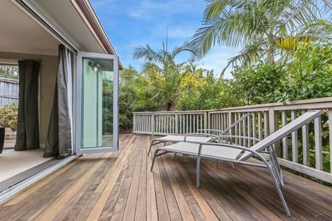 Photo of property in 168 Kittiwake Drive, Schnapper Rock, Auckland, 0632