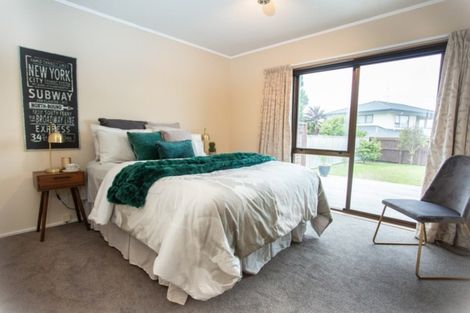 Photo of property in 48 Olive Terrace, Paraparaumu Beach, Paraparaumu, 5032