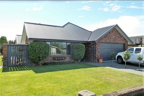 Photo of property in 61 Dryden Avenue, Rolleston, 7614