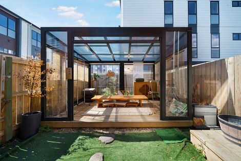 Photo of property in 9 Landing Path Drive, Hobsonville, Auckland, 0616