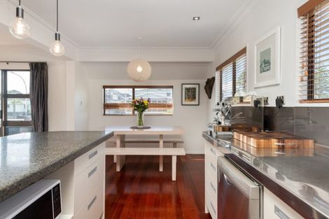 Photo of property in 4b Muricata Avenue, Mount Maunganui, 3116