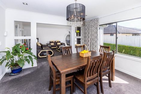 Photo of property in 15 Naomi Place, Cambridge, 3434