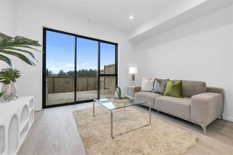 Photo of property in 43 Kiato Lane, Flat Bush, Auckland, 2019