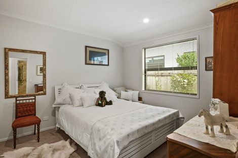 Photo of property in 10 Francis Douglas Drive, Westown, New Plymouth, 4310